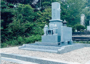 広いお墓をメンテナンスしやすく